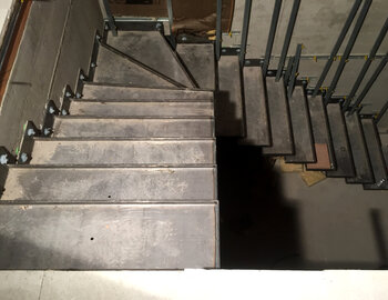 Escalier suspendu - Structure métal - Châteaugay (63)